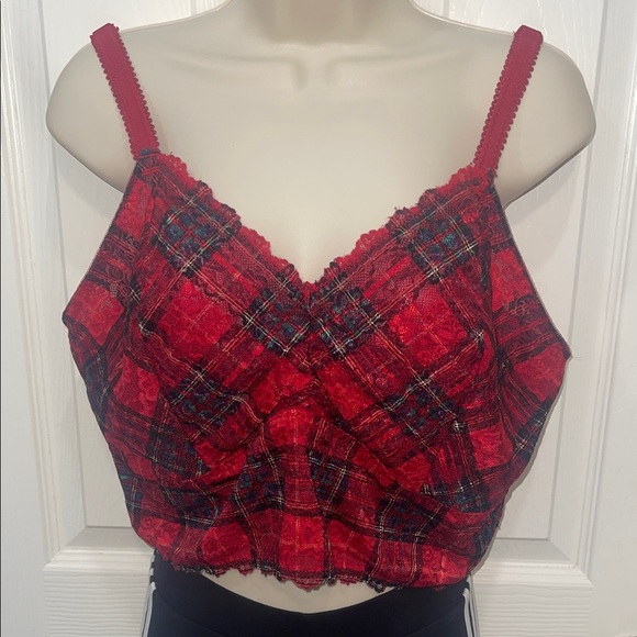 Torrid Curve Tops - TorridCurve 3 Stylish Red Plaid Crop Top